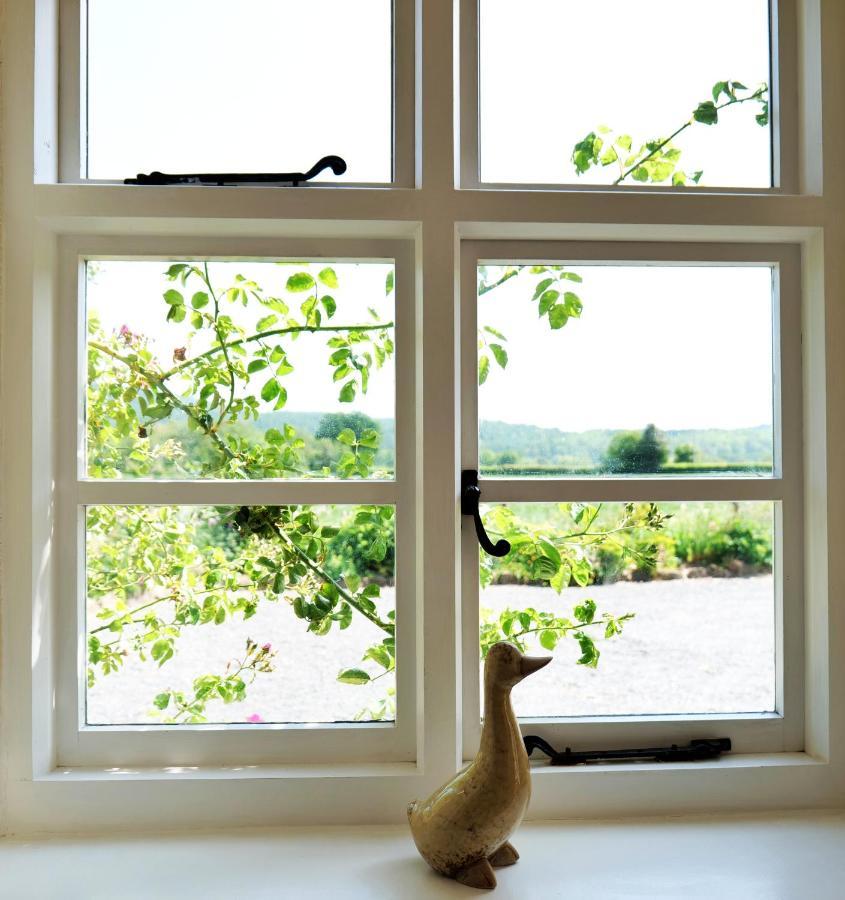 Country Cottage With Far Reaching Views Presteigne Exterior photo